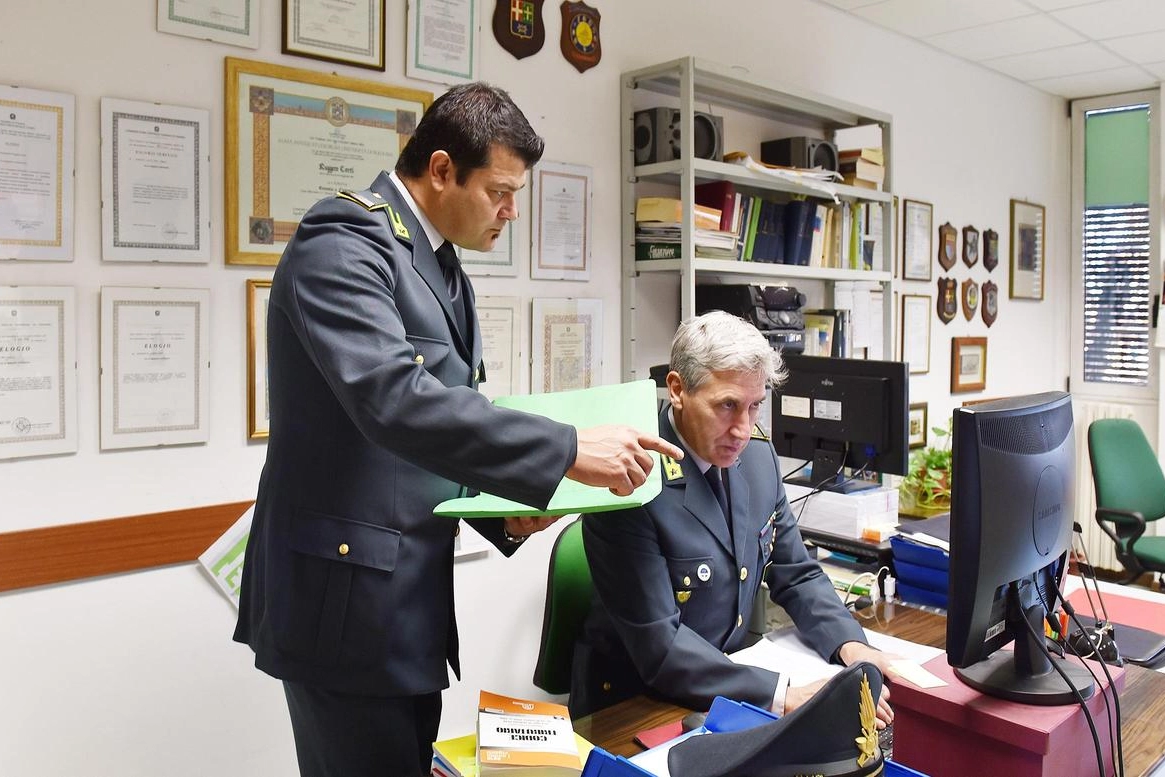 Maxi-inchiesta sui rifiuti. Corruzione e tangenti. Goracci e Granieri agli arresti domiciliari