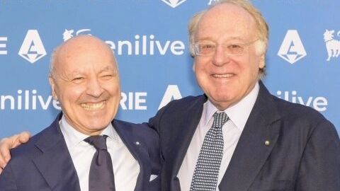 Da sinistra i presidenti dell’Inter Giuseppe Marotta e del Milan Paolo Scaroni Da sinistra i presidenti dell’Inter Giuseppe Marotta e del Milan Paolo Scaroni