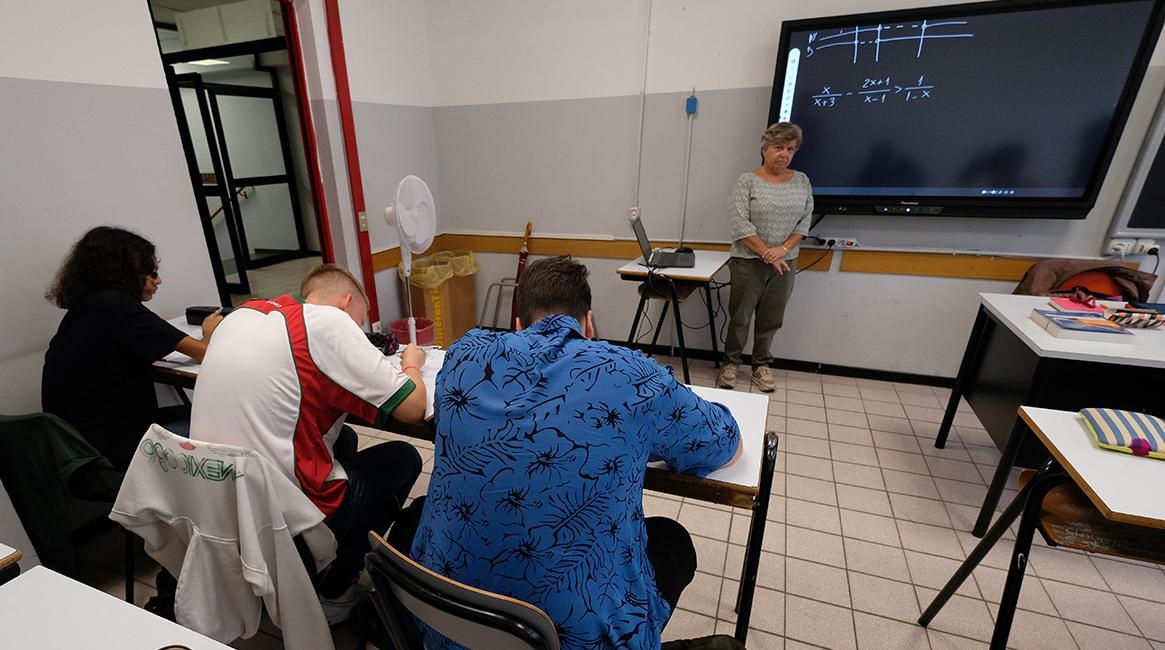 Esami di riparazione, ci siamo. Recupero dei debiti scolastici. Sui banchi il 20% degli studenti Esami di riparazione, ci siamo. Recupero dei debiti scolastici. Sui banchi il 20% degli studenti