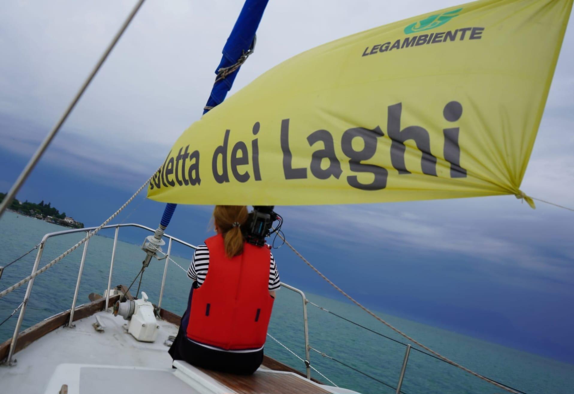 Lago di Garda preso d’assalto da 18 milioni di turisti in quattro mesi, Legambiente lancia l’allarme Lago di Garda preso d’assalto da 18 milioni di turisti in quattro mesi, Legambiente lancia l’allarme