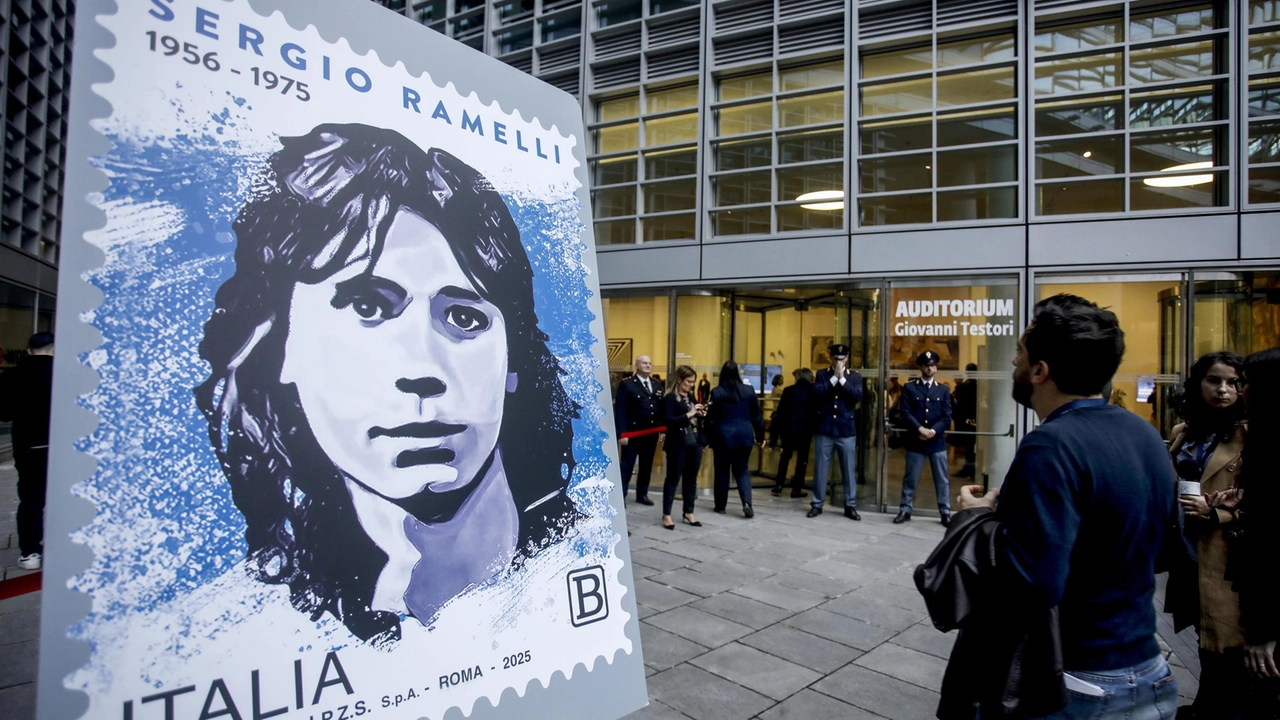 Brescia, scontro sull’intitolazione a Sergio Ramelli: la sinistra esce dall’aula, FdI attacca