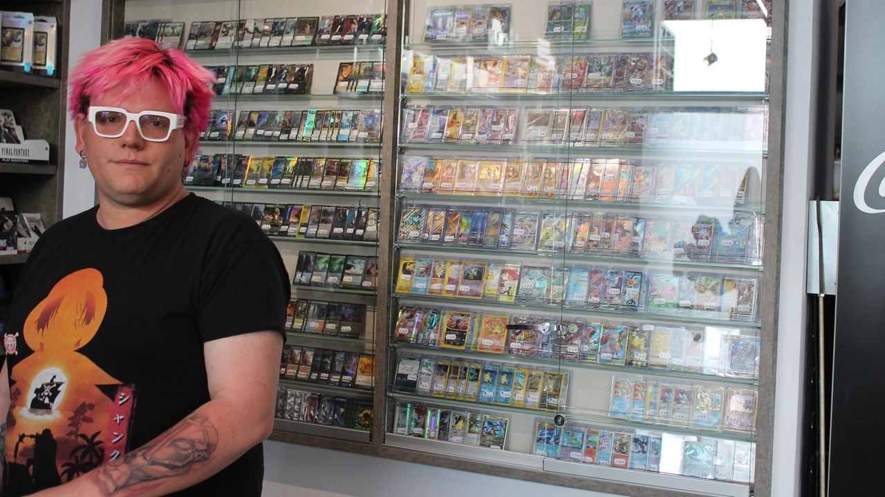 Andrea Zorat, 27 anni, ha il suo Pokémon preferito (Rayquaza) tatuato sul braccio Andrea Zorat, 27 anni, ha il suo Pokémon preferito (Rayquaza) tatuato sul braccio