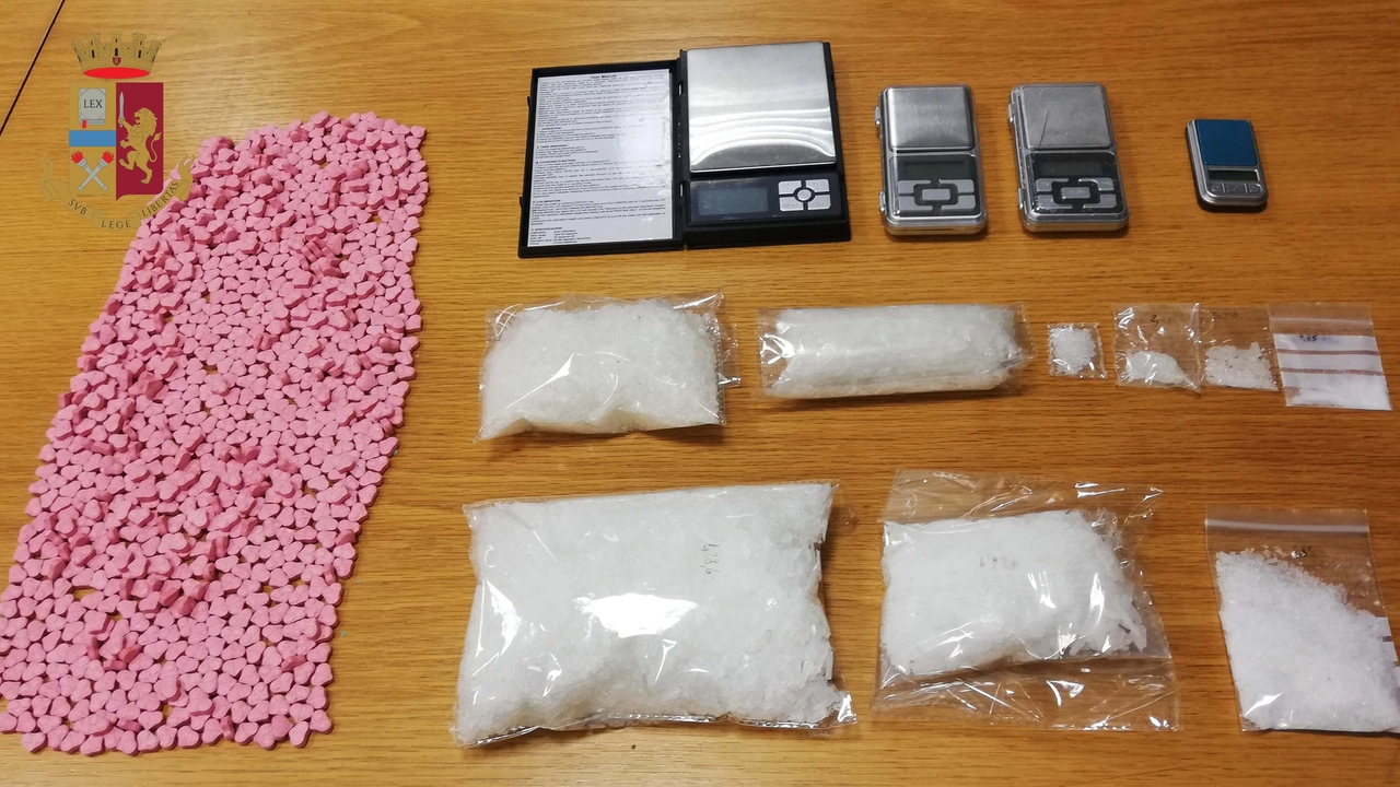 Un sequestro di Mdma e shaboo effettuato dalla Polizia di Stato