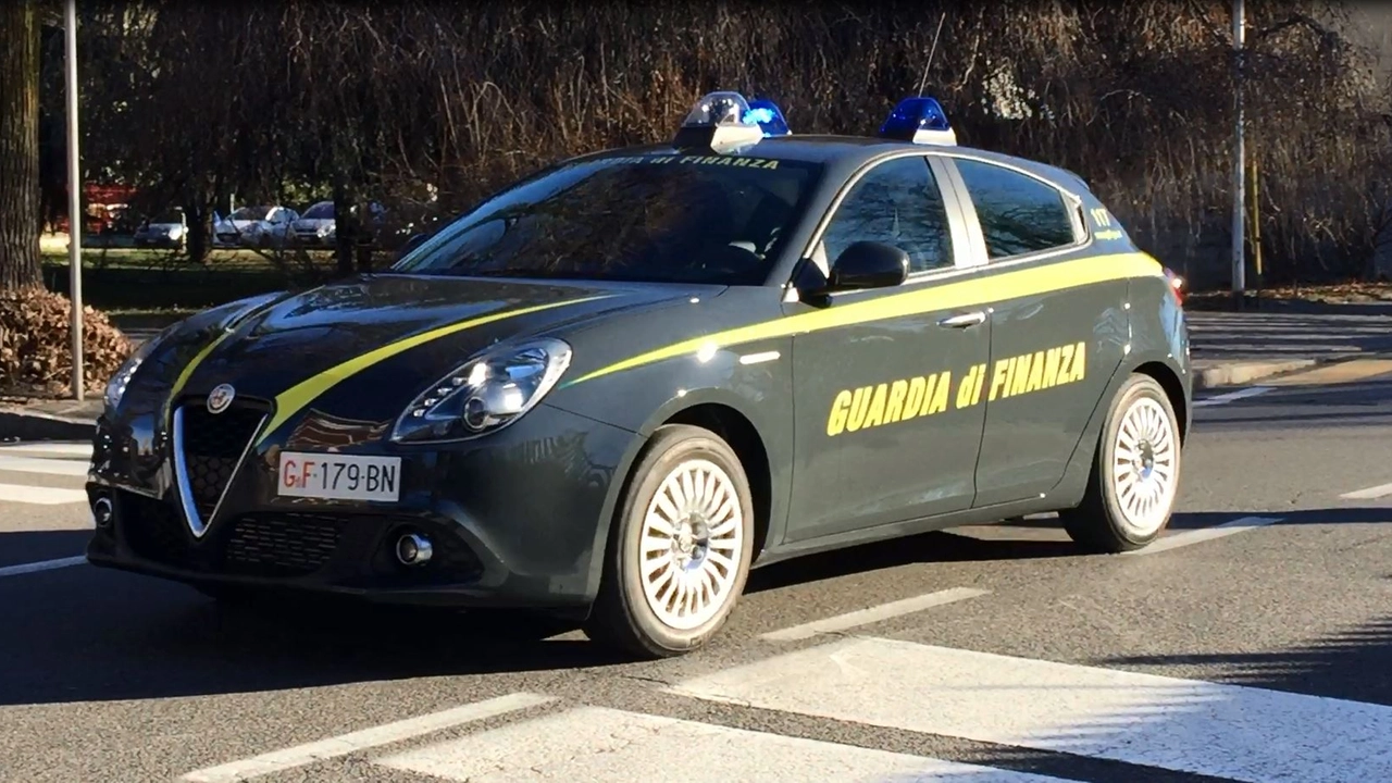 Guardia di Finanza in azione Guardia di Finanza in azione