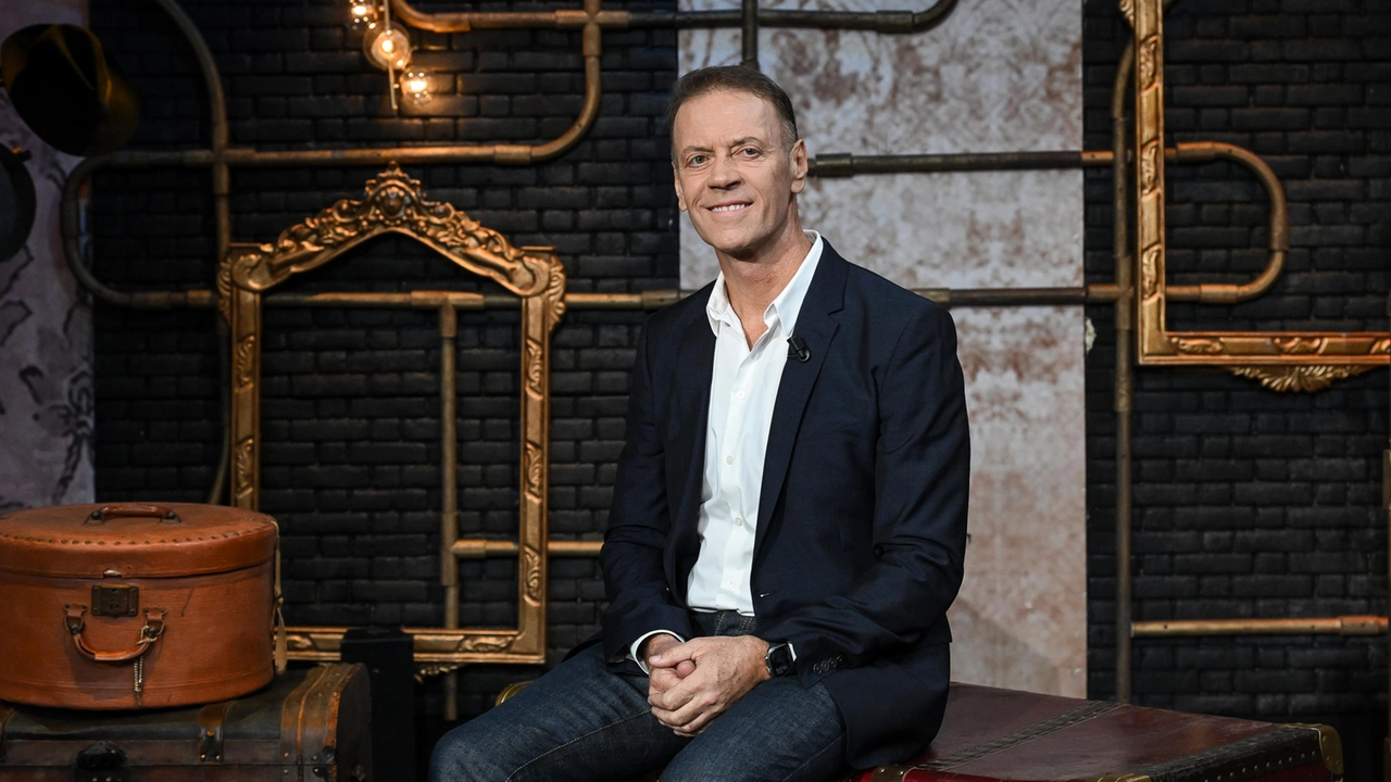 Rocco Siffredi sarà stasera agli Arcimboldi di Milano con uno spettacolo dedicato alla storia di una vita: “Siffredi racconta Rocco” Rocco Siffredi sarà stasera agli Arcimboldi di Milano con uno spettacolo dedicato alla storia di una vita: “Siffredi racconta Rocco”
