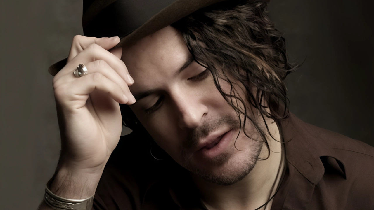 Domani musica live con Michael McDermott (nella foto), tra i più apprezzati cantautori rock d’Oltreoceano. L’artista si esibirà alle 21...