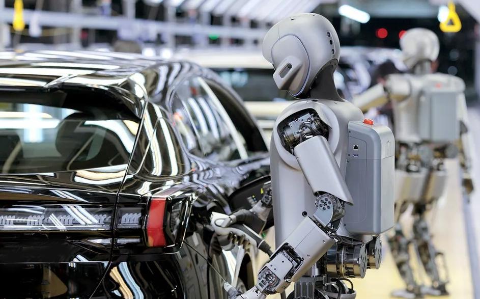 Viaggio nella fabbrica dei robot: contro la crisi di manodopera un progetto tutto bergamasco Viaggio nella fabbrica dei robot: contro la crisi di manodopera un progetto tutto bergamasco