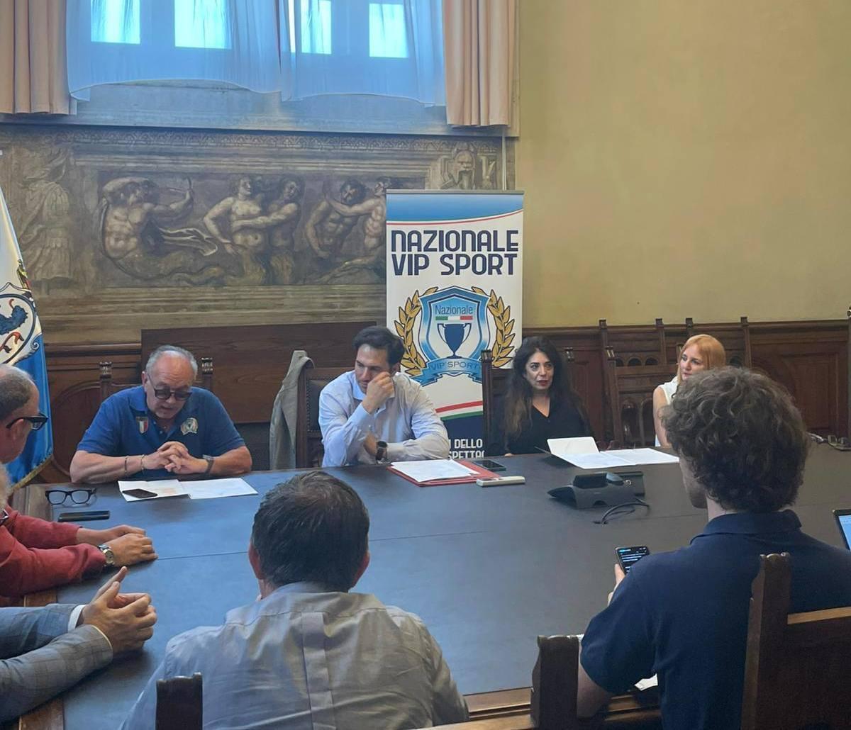 Vip dello sport, giornalisti e Lions alla Partita del cuore di Brescia Vip dello sport, giornalisti e Lions alla Partita del cuore di Brescia