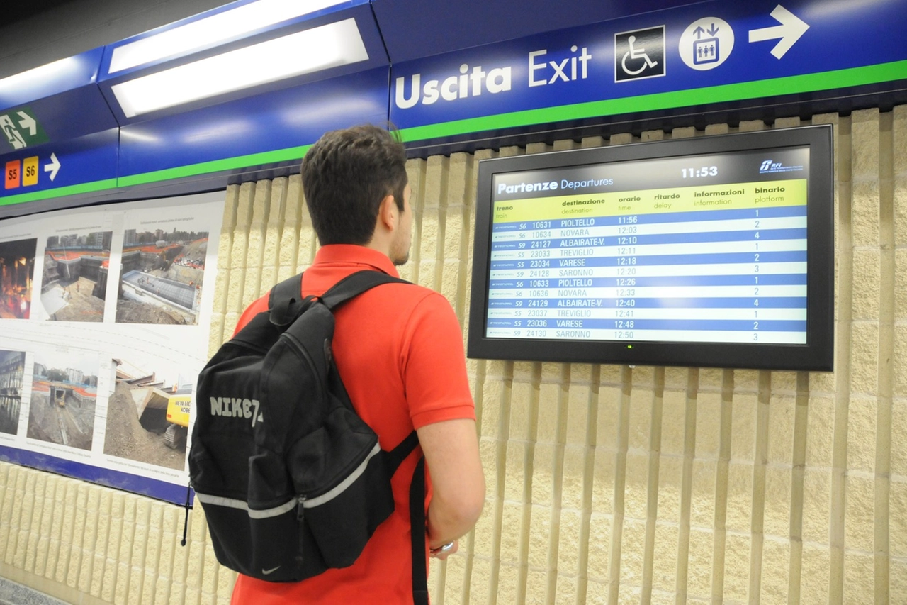 Problemi per i pendolari sul passante ferroviario (Archivio)