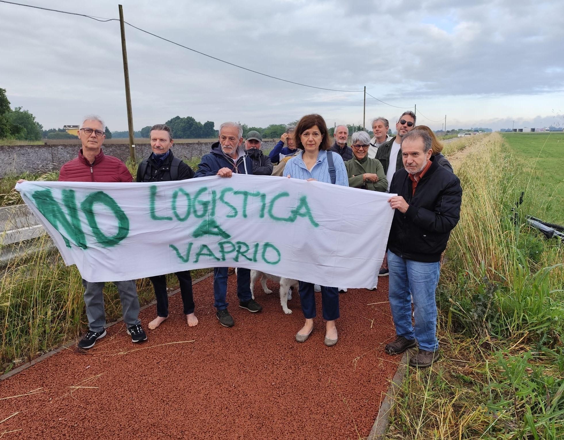 "No al polo logistico di Vaprio". La raccolta firme corre in rete "No al polo logistico di Vaprio". La raccolta firme corre in rete