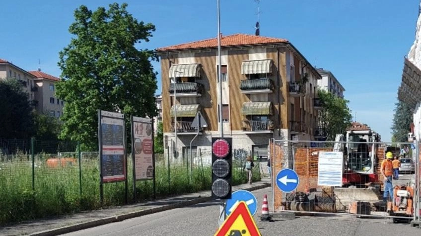 Partirà lunedì un nuovo intervento di manutenzione straordinaria alla rete fognaria di Monza. I lavori interesseranno via Cavallotti, nel tratto... Partirà lunedì un nuovo intervento di manutenzione straordinaria alla rete fognaria di Monza. I lavori interesseranno via Cavallotti, nel tratto...