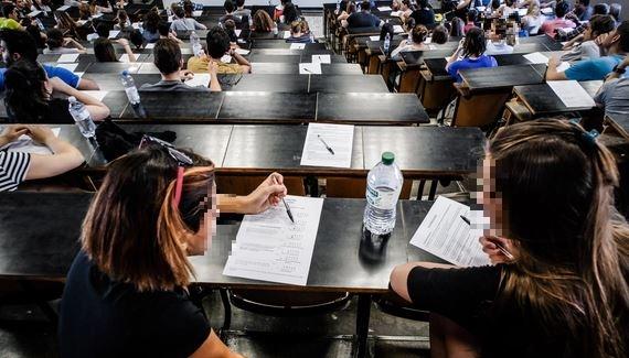 Medicina, addio al test di ingresso: parte il semestre filtro. Oggi in Lombardia il battesimo per 6.652 “dottori” Medicina, addio al test di ingresso: parte il semestre filtro. Oggi in Lombardia il battesimo per 6.652 “dottori”