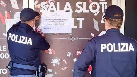 La sala slot chiusa dalla polizia