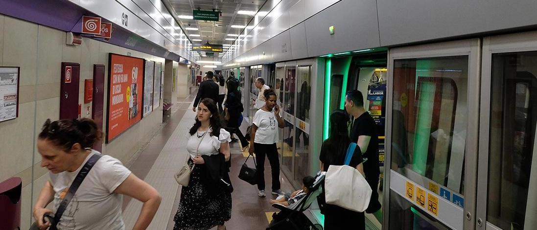 In missione per la M5. Il sindaco avverte:: "Bisogna trovare i soldi e coprire gli extracosti"