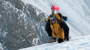 Marco Confortola ribatte ai sospetti degli alpinisti sugli 8.000: “Tutta invidia, parlerà l’avvocato. Solo io so i sacrifici che ho fatto”