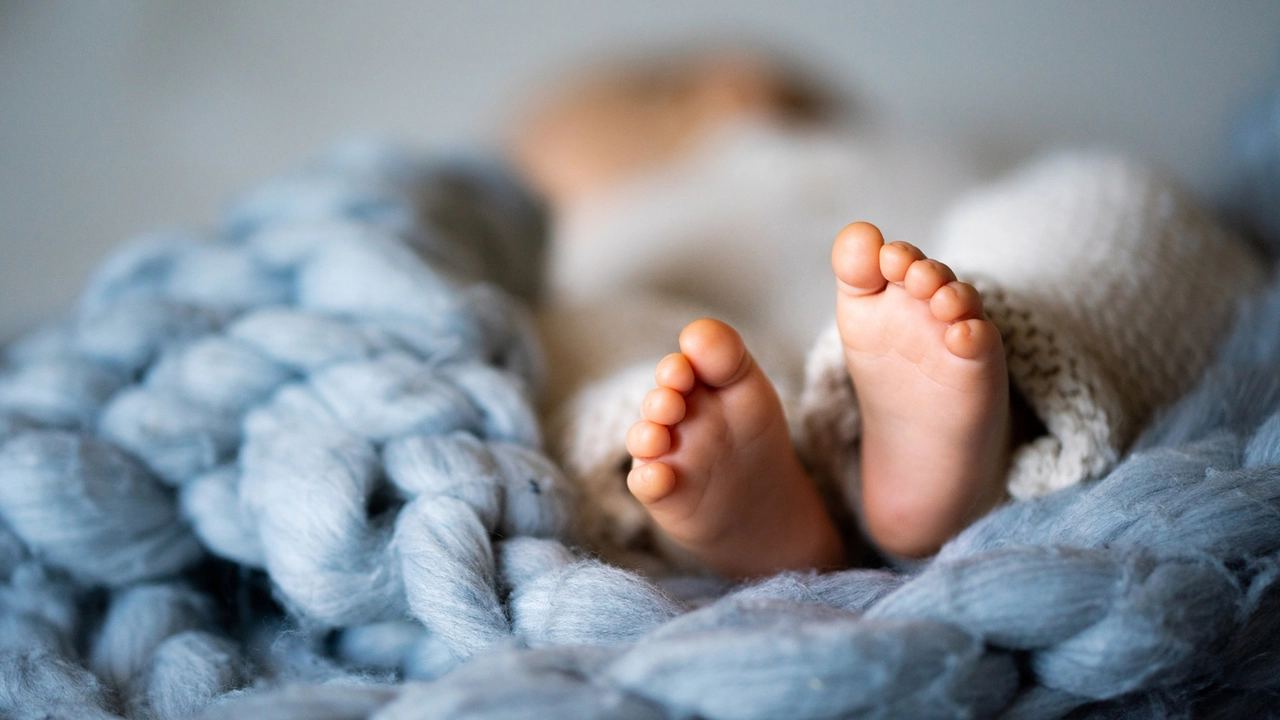 La coppia aveva deciso di partorire in casa dopo una brutta esperienza in ospedale con la prima gravidanza La coppia aveva deciso di partorire in casa dopo una brutta esperienza in ospedale con la prima gravidanza