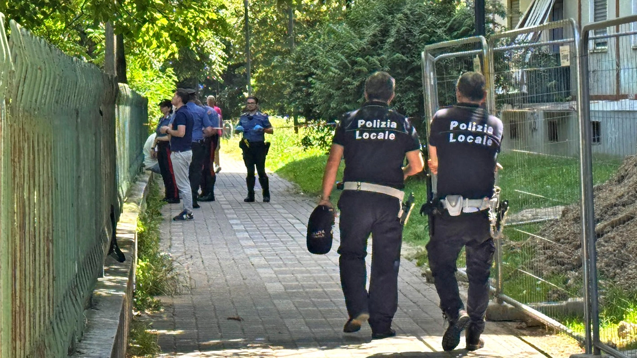 Le forze dell'ordine sul luogo della sparatoria