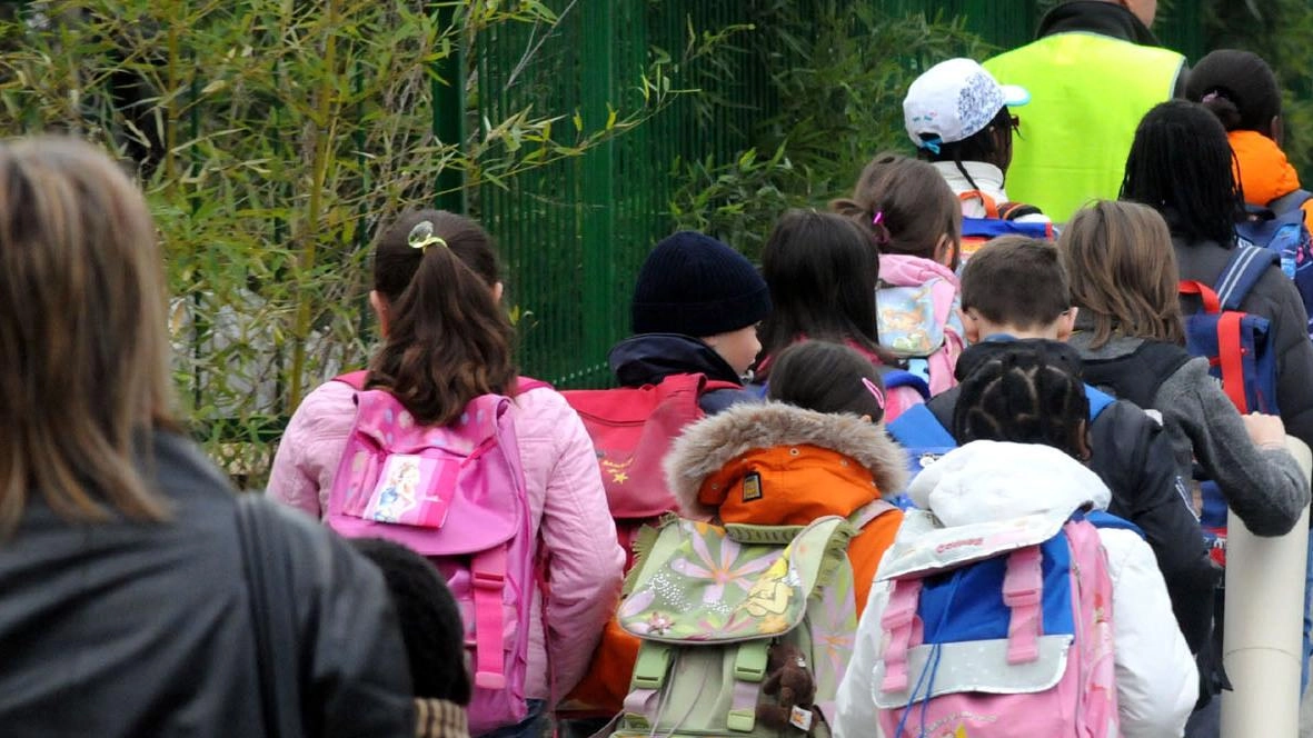 Anche i volontari che organizzano il trasporto a piedi degli studenti non hanno potuto correre ai ripari Anche i volontari che organizzano il trasporto a piedi degli studenti non hanno potuto correre ai ripari