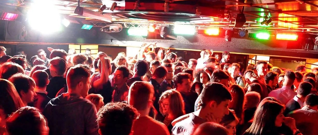Rozzano, era una discoteca abusiva: chiuso l’American Sax Club