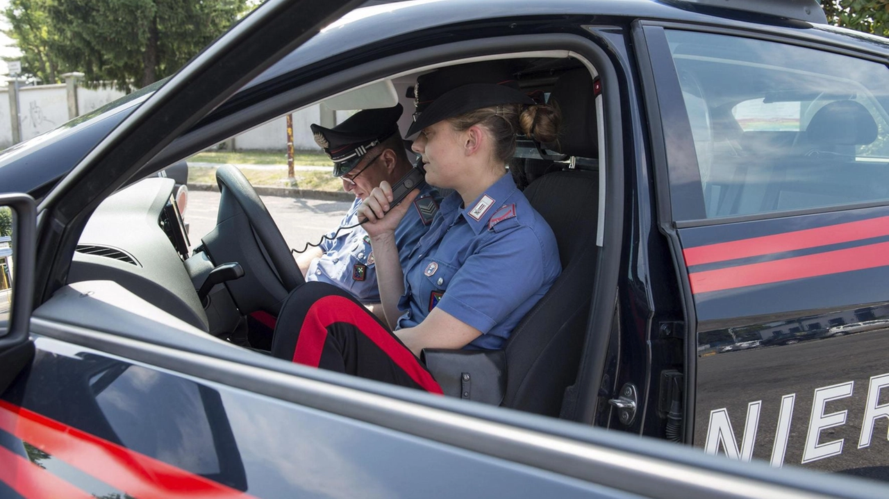 SOSPIRO (Cremona) Ha maltrattato la compagna per anni, ora non potrà più avvicinarla. Mercoledì i carabinieri della stazione di Sospiro hanno... SOSPIRO (Cremona) Ha maltrattato la compagna per anni, ora non potrà più avvicinarla. Mercoledì i carabinieri della stazione di Sospiro hanno...