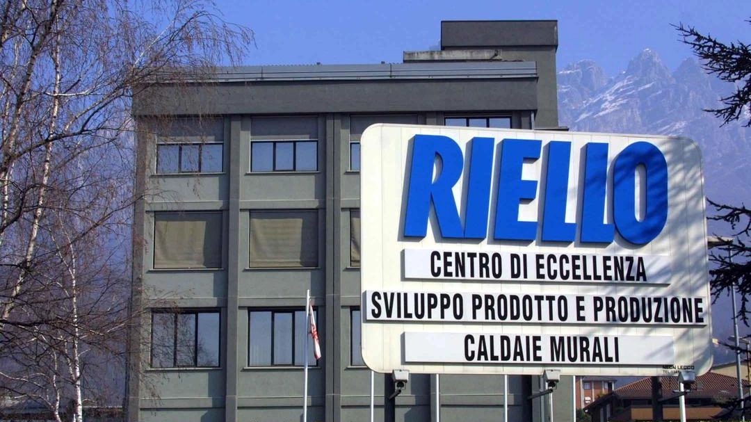 Un acquirente per il centro di ricerca e sviluppo Riello, dove lavorano 150 persone. Lo stanno cercando i soci della... Un acquirente per il centro di ricerca e sviluppo Riello, dove lavorano 150 persone. Lo stanno cercando i soci della...