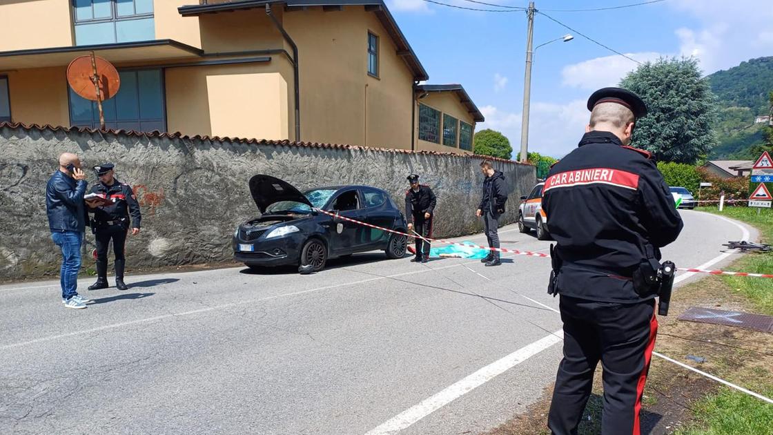Schianto fatale contro un’auto. Ciclista 72enne perde la vita Schianto fatale contro un’auto. Ciclista 72enne perde la vita