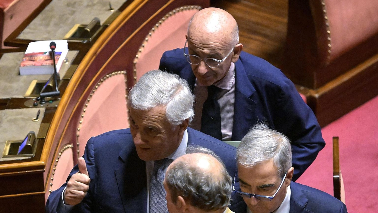Il Senato ha approvato l'articolo 4 del ddl Nordio sulla separazione delle carriere dei magistrati. L'articolo toglie al Csm il... Il Senato ha approvato l'articolo 4 del ddl Nordio sulla separazione delle carriere dei magistrati. L'articolo toglie al Csm il...