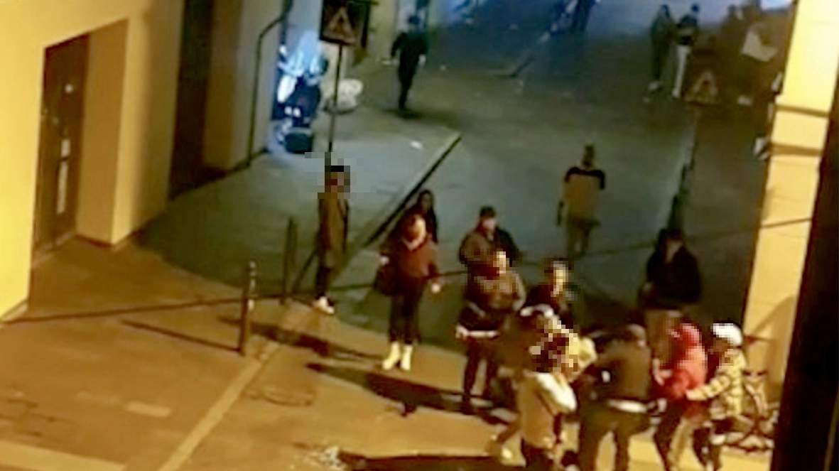 Forze dell’ordine impegnate di notte nelle strade della malamovida Forze dell’ordine impegnate di notte nelle strade della malamovida