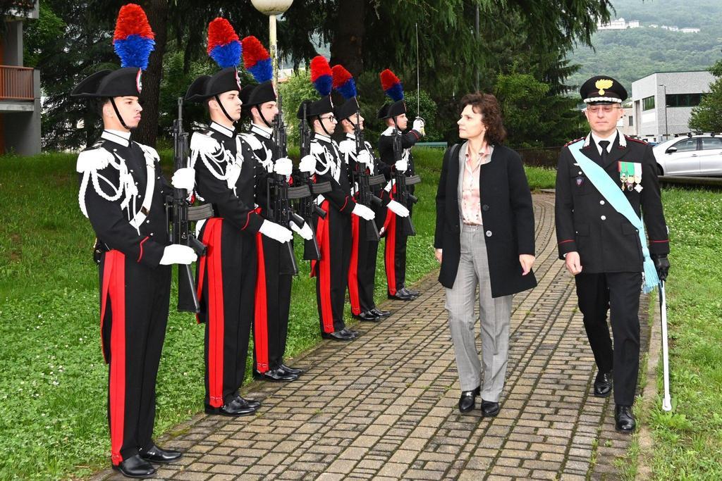 Scelta dell’Arma . Prima alla Piastra festa in periferia Scelta dell’Arma . Prima alla Piastra festa in periferia