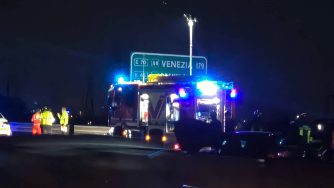 La studentessa travolta in Brebemi è la 38ª vittima della strada nel Bresciano. Dopo un tamponamento è scesa dall’auto: "Reazione che può capitare". La studentessa travolta in Brebemi è la 38ª vittima della strada nel Bresciano. Dopo un tamponamento è scesa dall’auto: "Reazione che può capitare".