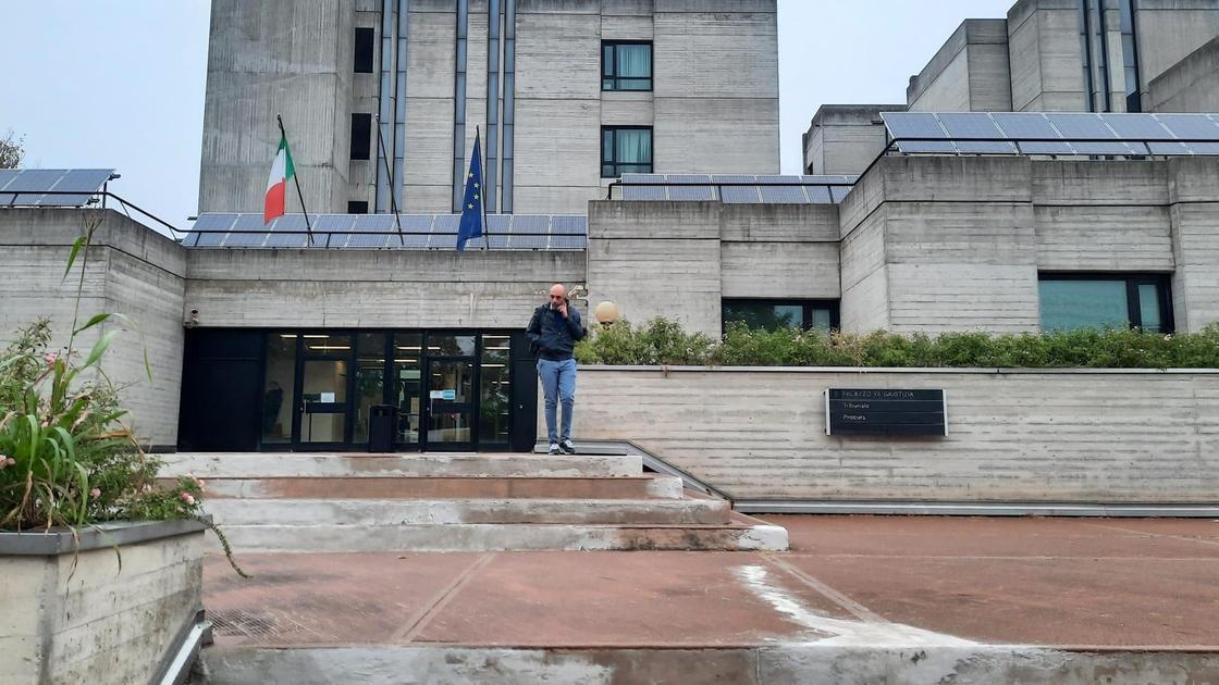 Occupazione abusiva di motel. In due a processo Occupazione abusiva di motel. In due a processo