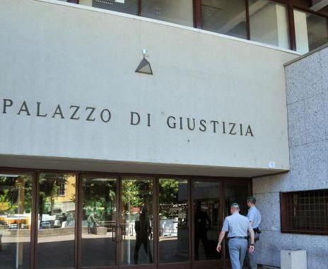 Usura con tassi del 130 per cento. Due ex soci ora rivali in tribunale Usura con tassi del 130 per cento. Due ex soci ora rivali in tribunale
