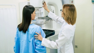 Prevenzione del tumore al seno: come prenotare una mammografia gratuita a Milano