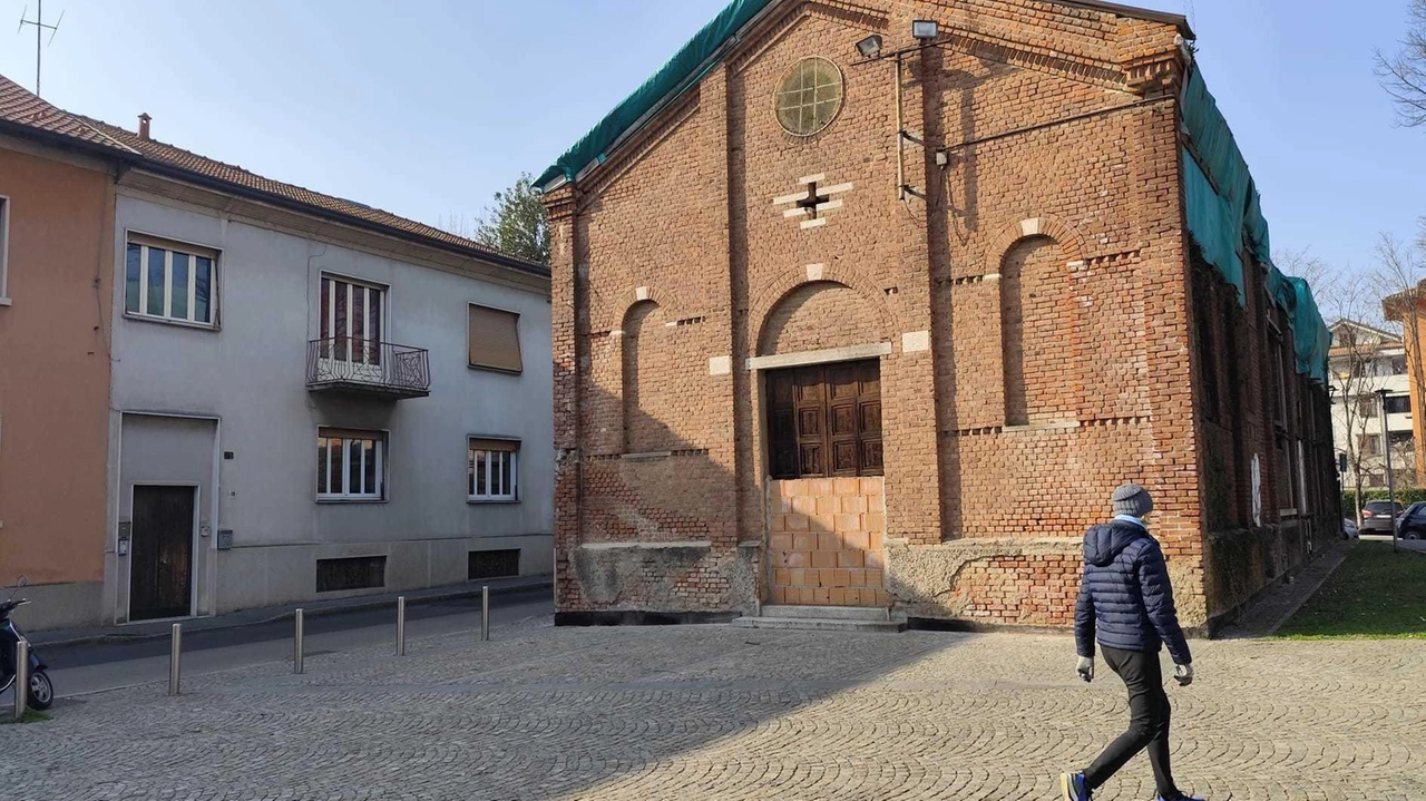 La chiesetta da anni abbandonata La chiesetta da anni abbandonata
