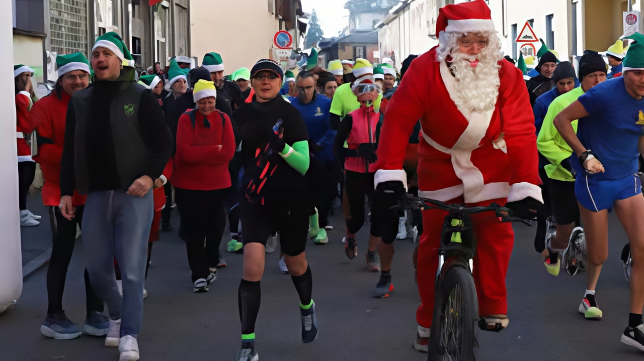 A Busto Garolfo in scena domani la Babbo Running La corsa coinvolge grandi e piccoli A Busto Garolfo in scena domani la Babbo Running La corsa coinvolge grandi e piccoli