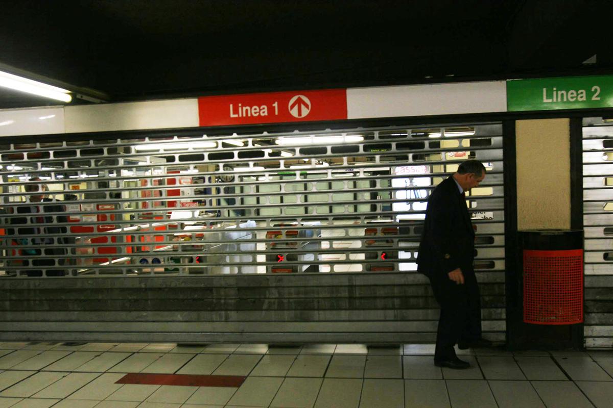 sciopero luned236 22 settembre 2025 a rischio i mezzi atm trenord e trenitalia orari e fasce di garanzia