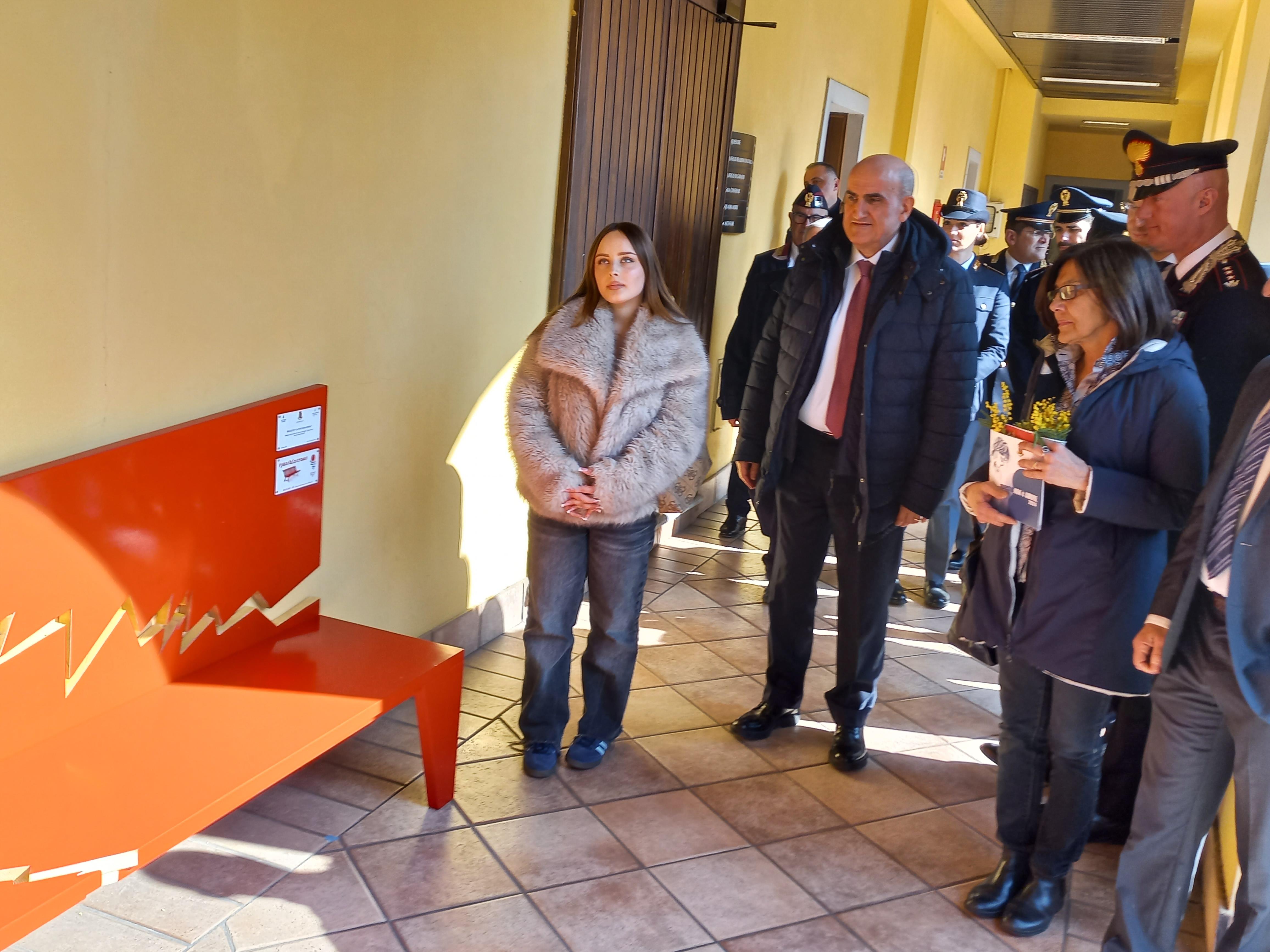 studenti piazza giordano contro
