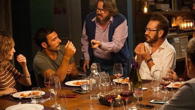 Il regista Paolo Genovese terrà una lezione aperta in via Carlo Bo A sinistra il film dei record “Perfetti sconosciuti“ Il regista Paolo Genovese terrà una lezione aperta in via Carlo Bo A sinistra il film dei record “Perfetti sconosciuti“