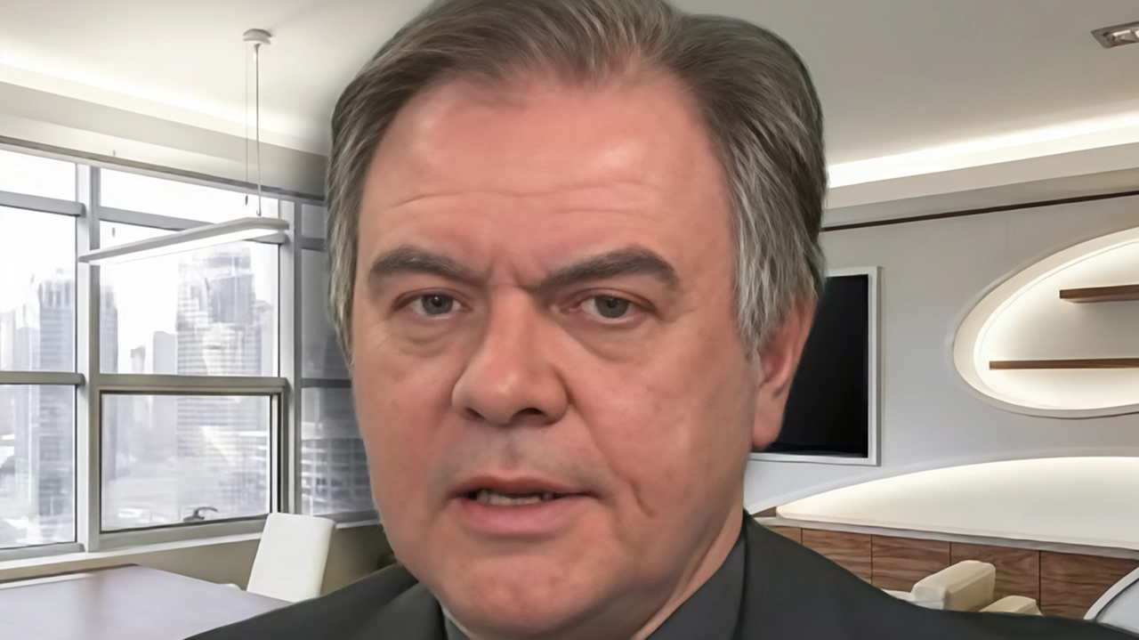 Giurista e cancelliere arcivescovile a Milano: "Mi sto preparando, la mia vita cambierà". La confessione: "Sono stato tra i primi sacerdoti ad ammalarsi di Covid e ho rasentato la morte". Giurista e cancelliere arcivescovile a Milano: "Mi sto preparando, la mia vita cambierà". La confessione: "Sono stato tra i primi sacerdoti ad ammalarsi di Covid e ho rasentato la morte".