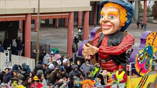 Il Carnevale Canturino è andata in scena domenica pomeriggio. Si replica domenica 2 marzo Il Carnevale Canturino è andata in scena domenica pomeriggio. Si replica domenica 2 marzo