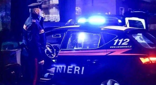 molesta una 20enne alla notte bianca di moglia lei grida e arrivano i carabinieri arrestato 28enne