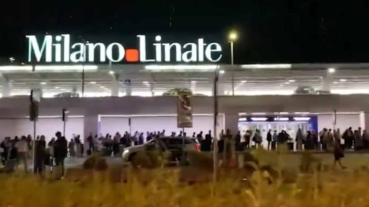 L'aeroporto di Milano Linate L'aeroporto di Milano Linate