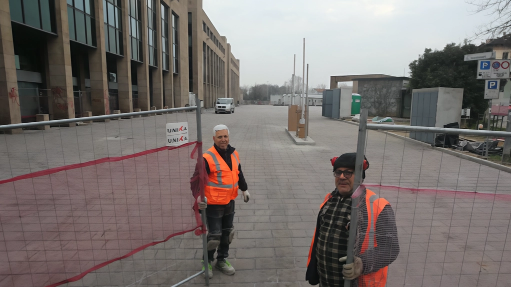 Conclusi i lavori di restyling a Piazza Cambiaghi, con nuova pavimentazione e ritorno del mercato bisettimanale. Conclusi i lavori di restyling a Piazza Cambiaghi, con nuova pavimentazione e ritorno del mercato bisettimanale.