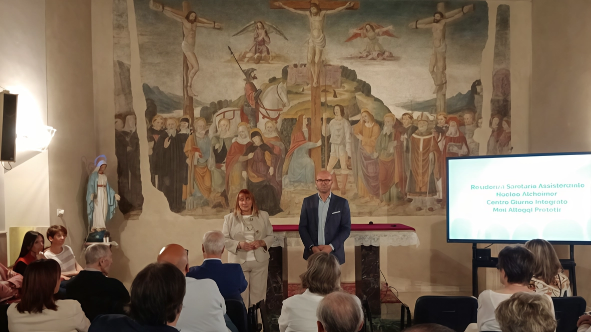 Dopo due anni di lavori e un investimento di circa 50mila euro, l’affresco nella cappella interna della Rsa Scola di...