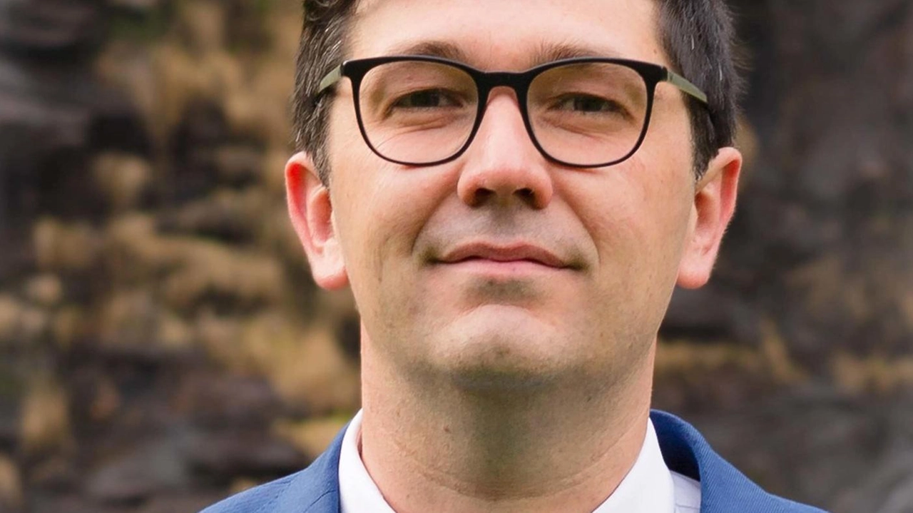 Il sindaco Omar Iacomella Il sindaco Omar Iacomella