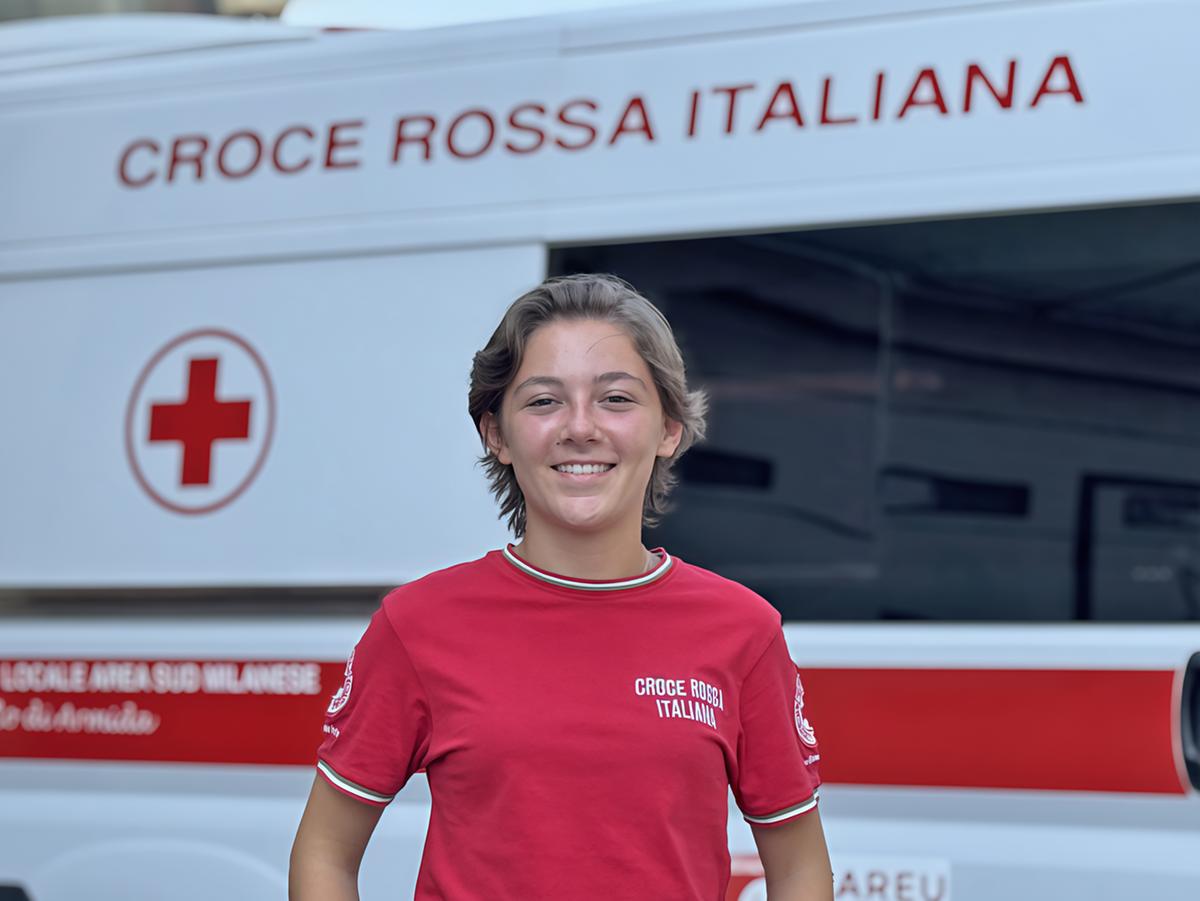 La scelta di una diciannovenne. Volontaria per la Croce Rossa. La bella estate di Alice Perego