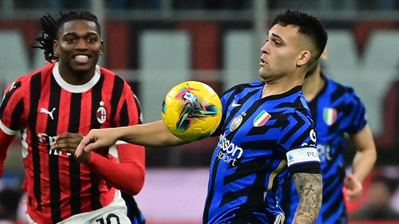 Fra due settimane in Coppa Italia l’andata della semifinale che già infiamma le tifoserie meneghine . Dopo sei sconfitte di fila, rossoneri mai ko nei tre precedenti in stagione, compresa la Supercoppa. Fra due settimane in Coppa Italia l’andata della semifinale che già infiamma le tifoserie meneghine . Dopo sei sconfitte di fila, rossoneri mai ko nei tre precedenti in stagione, compresa la Supercoppa.