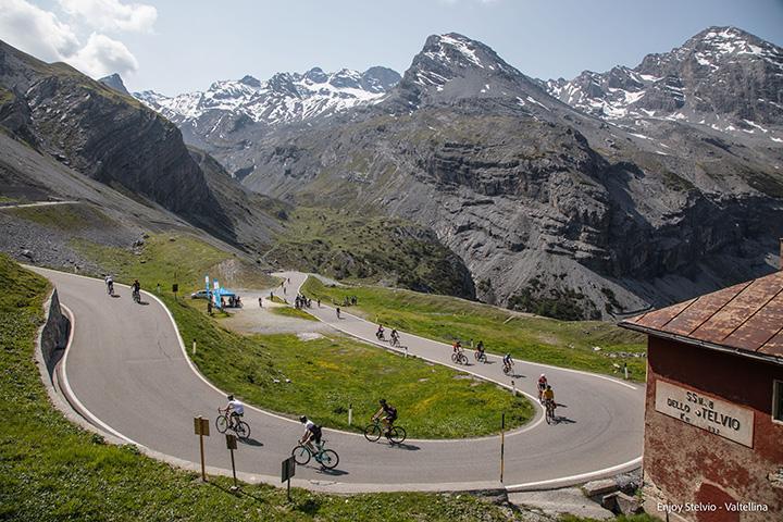 Enjoy Stelvio al rush finale, omaggio anche al Parco