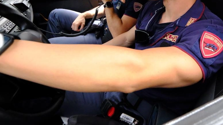 Arrestato un italiano di 57 anni responsabile del furto di un camper del valore di circa 70mila franchi svizzeri,... Arrestato un italiano di 57 anni responsabile del furto di un camper del valore di circa 70mila franchi svizzeri,...