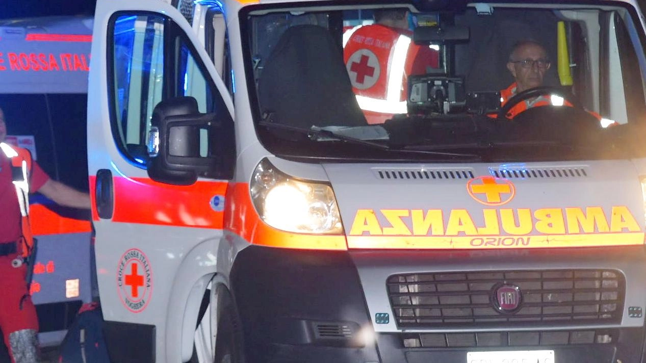 Un ferito trasportato in ospedale. È l’unico dato certo di quel che è successo nella notte tra venerdì e... Un ferito trasportato in ospedale. È l’unico dato certo di quel che è successo nella notte tra venerdì e...